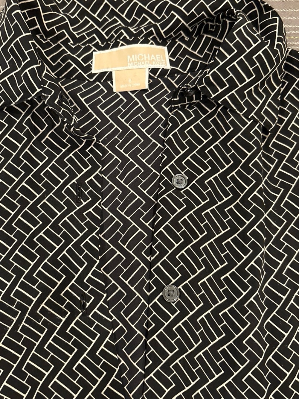 Michael Kors Black and White Geometric Button-Up Top 💯 silk